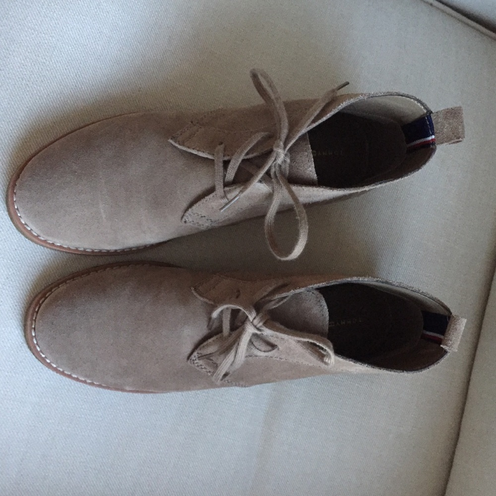 Taupe suede dessert boots